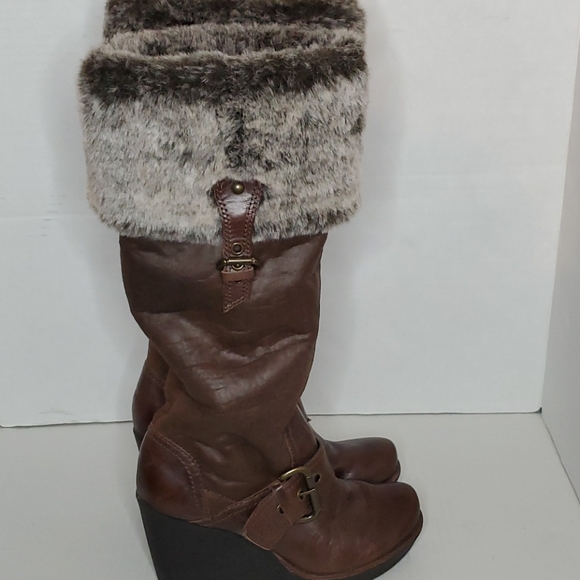Aldo Fur Lined Brown Wedge Heel Boots - Picture 3 of 6
